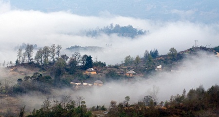 Mùa mây Y Tý - 6 Mùa mây Y Tý