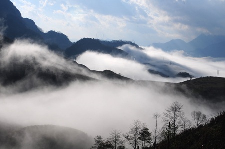 Mùa mây Y Tý - 7 Mùa mây Y Tý