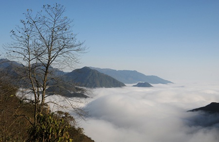 Mùa mây Y Tý - 1 Mùa mây Y Tý