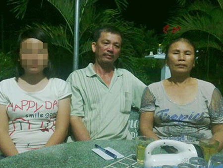 Sự thật về tin đồn một học sinh lớp 5 mang bầu - 1 Sự thật về tin đồn một học sinh lớp 5 mang bầu