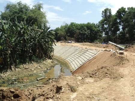 Nhiều bất cập ở một dự án kênh thoát nước