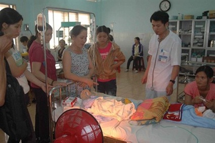 Bác sĩ nói gì về vụ bé vẫn sống khi ra nghĩa địa? - 1 Bác sĩ nói gì về vụ bé vẫn sống khi ra nghĩa địa?