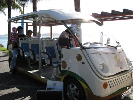 “Lưu hành xe tuk tuk là quay ngược bánh xe lịch sử”