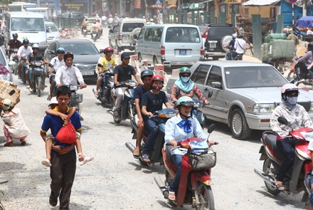 106 đại biểu QH phản đối quy định siết nhập cư vào Hà Nội - 1 “Phiếu thuận” cho đề xuất siết điều kiện nhập cư Hà Nội