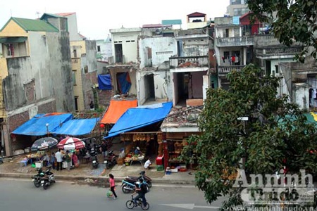 “Chợ chim 373 tỷ đồng” trên những căn nhà bỏ trống