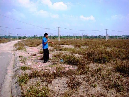 Lê thê chờ tái định cư - 1 Khu tái định cư cho người dân khu Mộ Hạ nhưng người dân cho rằng không ở được