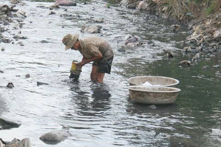 Kiếm đồng tiền sạch từ nơi bẩn nhất Sài thành - 2 Được rồi...