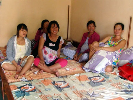 Vượt biển sinh con - 1 Nhiều phụ nữ ở đảo Lý Sơn vượt biển vào đất liền chờ ngày sinh nở