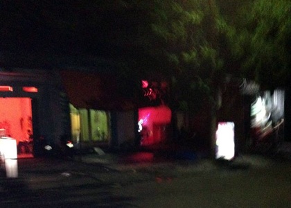 Khu đèn mờ hoạt động mạnh cả ngày lẫn đêm