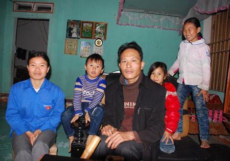 Người bới rác nhặt được 11 cây vàng - 2 Vợ chồng Ngà - Hưng từng nhặt được 11 cây vàng từ bãi rác