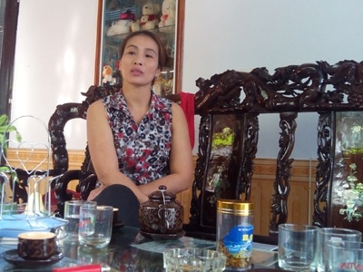 Mang “sổ đỏ” Di sản Thế giới đi “cầm cố” - 3 Bà Trường luôn miệng khoe mối quan hệ cấp cao của mình.