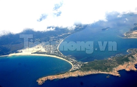Mê hồn biển đảo Việt dưới cánh bay - 2 Cảng Chu Lai - Quảng Nam.