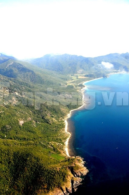 Mê hồn biển đảo Việt dưới cánh bay - 6 Biển Quảng Ngãi.