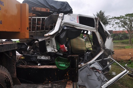 Những hình ảnh kinh hoàng sau vụ tai nạn