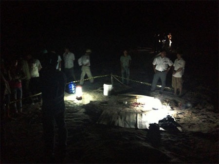 Hố nước công trình không rào chắn.