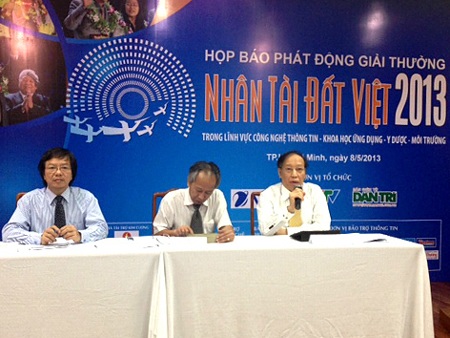 Họp báo phát động Giải thưởng Nhân tài Đất Việt 2013 tại TPHCM 