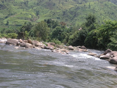 Dòng suối Chăn - nơi xảy ra tai nạn thương tâm