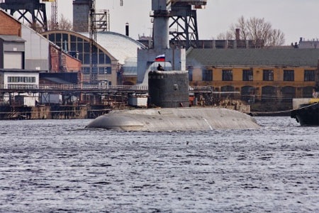 Tàu ngầm thứ hai Việt Nam thử nghiệm trên biển