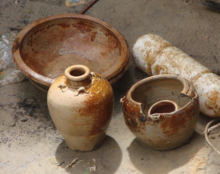 Phần lớn là dụng cụ sinh hoạt hàng ngày.