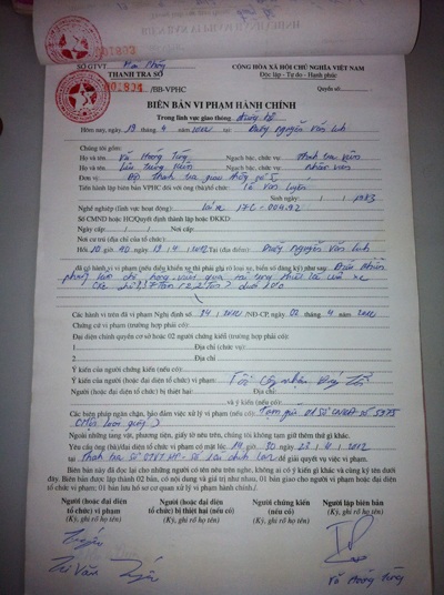 Một trong những biên lai đã bị sửa của đội 5