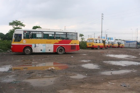 Công an vào cuộc điều tra vụ hàng chục xe buýt “dàn trận” - 1 UBND tỉnh nhận định, tình trạng vận tải buýt ở TP Hải Dương còn nhiều bất ổn