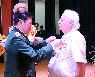 Chuyện về người anh hùng Hy Lạp của Quân đội Nhân dân Việt Nam - 1 Chuyện về người anh hùng Hy Lạp của Quân đội Nhân dân Việt Nam