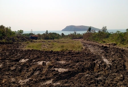 Bãi đỗ xe trong khu vực an táng dự kiến sẽ được hoàn thành vào ngày 12/10.