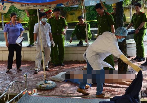 Thi thể ông Hoa được phát hiện gần hồ nước trong sân trường