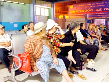 Khám bệnh lúc... 3 giờ sáng