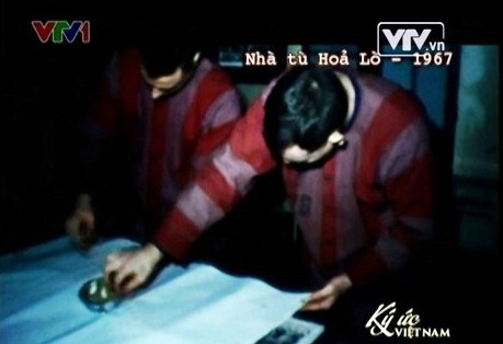 Ký ức Noel trong trại giam Hỏa Lò - 1 Ký ức Noel trong trại giam Hỏa Lò