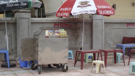 Chỗ nào vỉa hè hoàn thiện, hàng quán lập tức xuất hiện