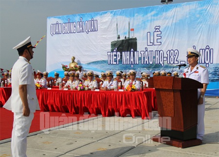 Lễ tiếp nhận Tàu ngầm HQ-182 Hà Nội - 5 Toàn cảnh buổi lễ tiếp nhận Tàu ngầm HQ-182 Hà Nội.
