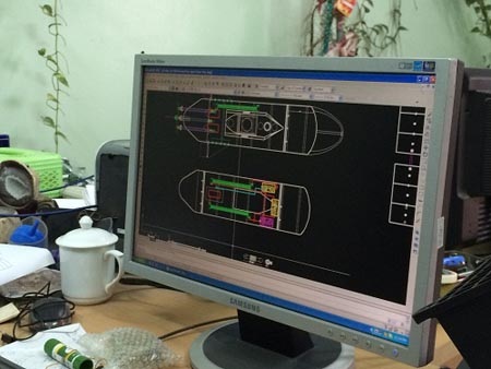 Tàu ngầm “quê lúa” chưa ra biển đã bị dọa bắt - 1 Bản vẽ thiết kế tàu ngầm của ông Hòa trên máy vi tính