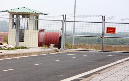 An ninh sân bay Phú Quốc được thắt chặt (Ảnh: Công Quang)