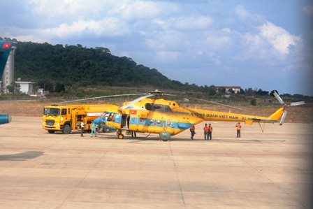 Thủy phi cơ phát hiện vật thể hình vuông, màu da cam - 10 Không quân Việt Nam đang túc trực tại sân bay Phú Quốc sẵn sàng xuất kích khi có lệnh