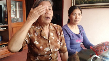 Đưa vợ vào trại tâm thần để cưới vợ hai - 1 Cụ Nguyễn Thị Đông -
mẹ chị Sinh khóc thương con gái…