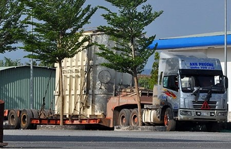 Xe khủng lọt trạm cân có tiêu cực? - 1 Xe khủng lọt trạm cân có tiêu cực?