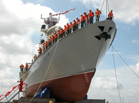 Hạ thủy thành công hai tàu tên lửa hiện đại - 1 Tàu tên lửa hiện đại được đóng và hạ thủy thành công tại Tổng công ty Ba Son.