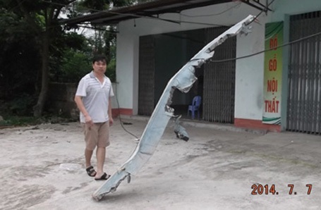 Thời điểm máy bay vừa rơi. (Ảnh: Độc giả LN Emma cung cấp)