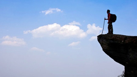 Lên đỉnh Tà Xùa chinh phục khủng long - 1 Đứng trên đầu Rùa ngắm mây trời thật thú vị