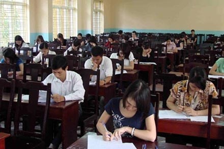 Người có tài hay người có tiền?