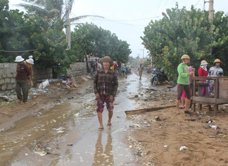 Triều cường gây nhiều thiệt hại