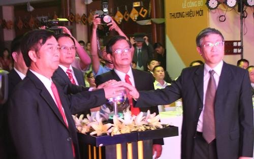 Đại diện Bộ Công An, Bộ Thông tin- Truyền Thông cùng lãnh đạo Gtel công bố thương hiệu mới.