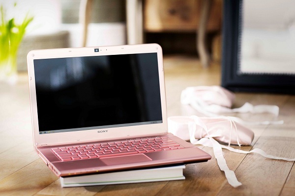 Ba laptop Vaio cảm ứng chạy Window 8 vừa ra mắt tại Việt Nam - 3 Sony Vaio E14P