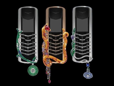 Choáng với giá các điện thoại "độc" hình Rắn - 1 Vertu Signature Cobra