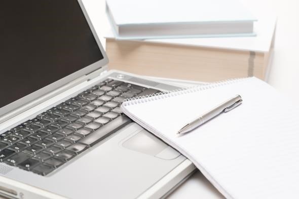 Mua laptop gì với 10 triệu đồng? - 1 Mua laptop gì với 10 triệu đồng?