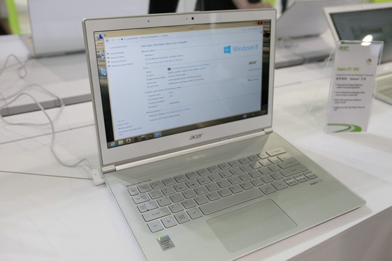 Phiên bản mới của S7 dùng chip Haswell, nâng cấp bộ nhớ RAM và dung lượng pin.