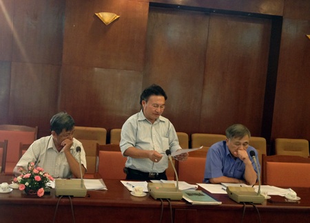 Các nhà khoa học đánh giá công trình được tham gia xét thưởng