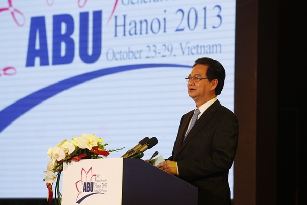 Thủ tướng Nguyễn Tấn Dũng phát biểu tuyên bố khai mạc chính thức ABU GA 50 (ảnh: vtv.vn)