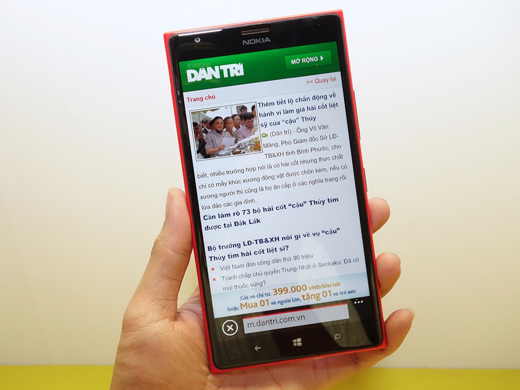 Nokia Lumia 1520 lên kệ với giá 16 triệu đồng